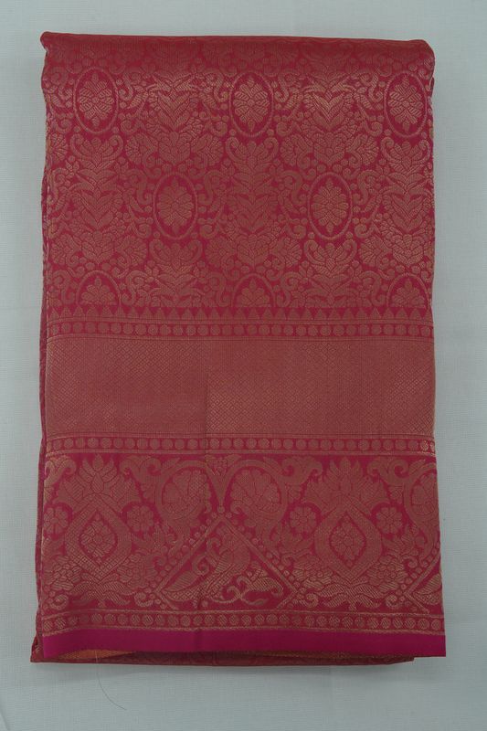Brocade Saree – Wedding Red Elegance