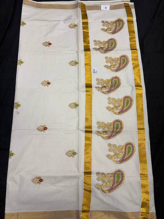 Embroidery Set Saree - Motif Maroon & Green